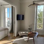 Superbe T2 Climatise Au Centre + Parking Apartmán